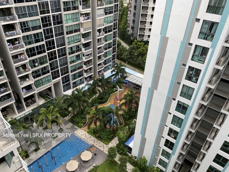 Esparina Residences (D19), Condominium #267420961